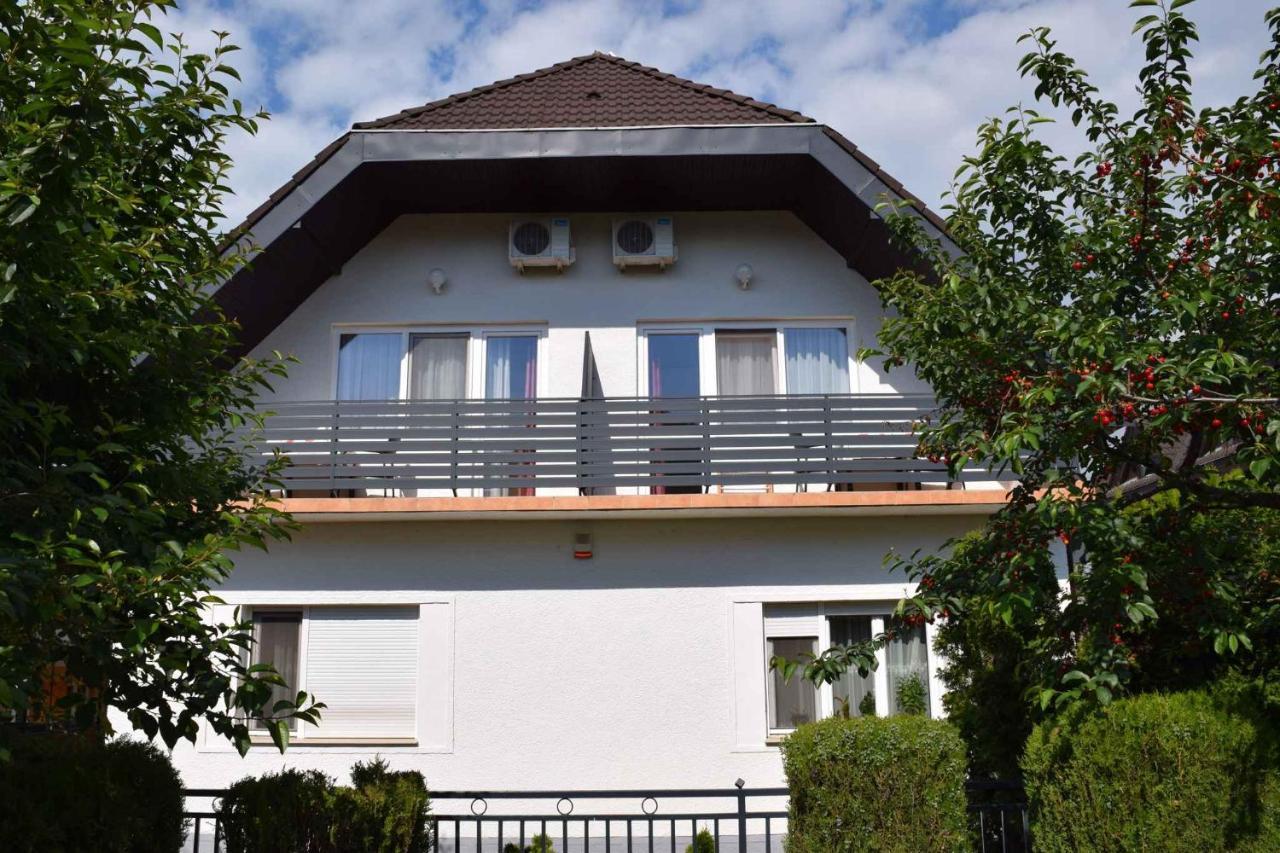 Apartments In Siofok/Balaton 35514 Buitenkant foto
